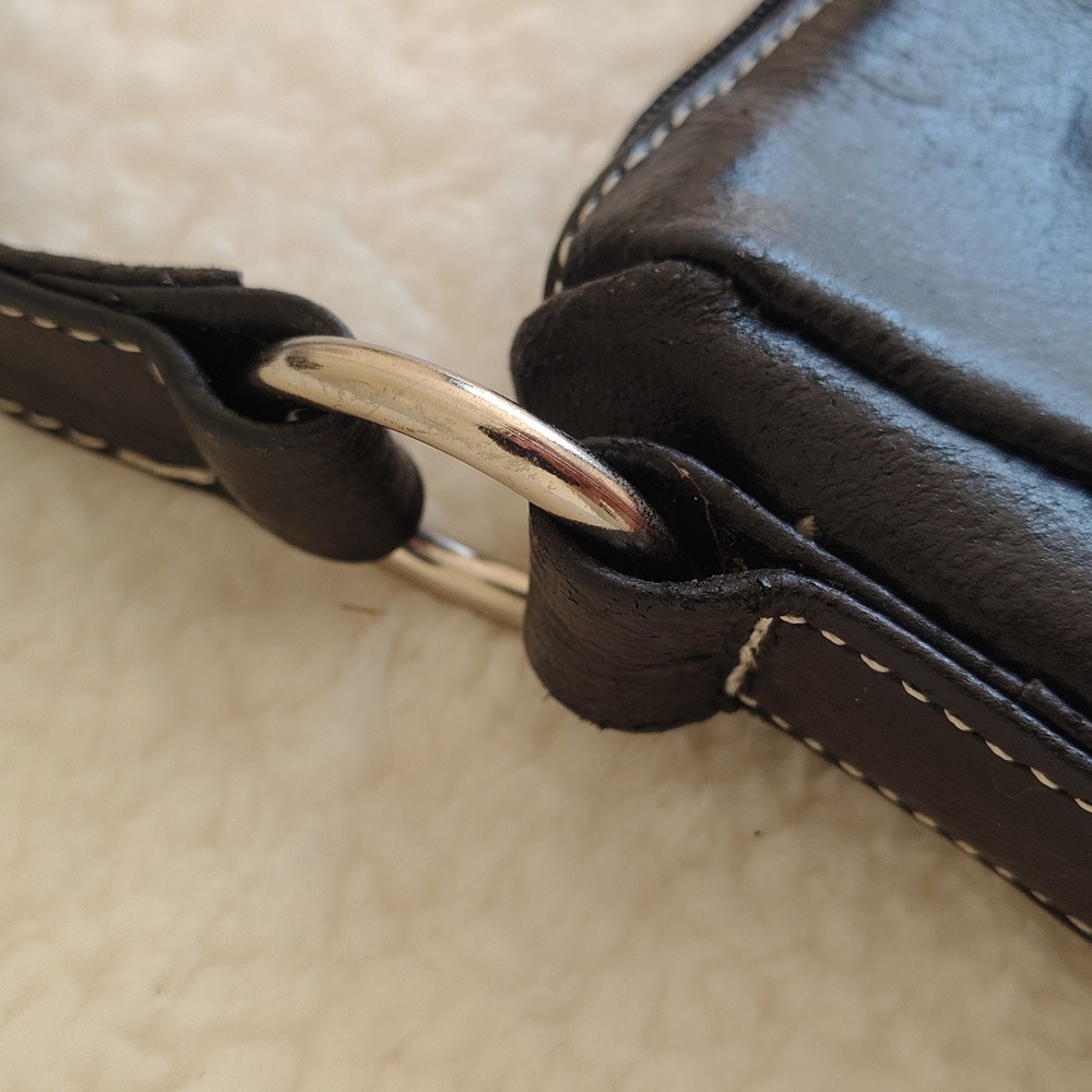 Wilson's Leather Maxima Black Leather Purse/Bag - Picture 5 of 12